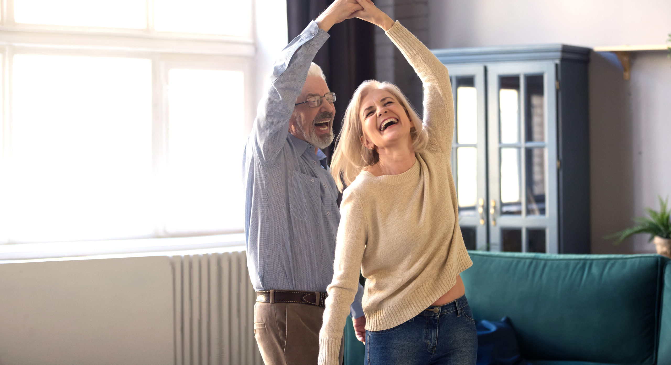 Non-warrantable loan happy couple